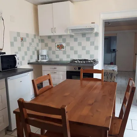 Apartment La Chambre A Four Frampas